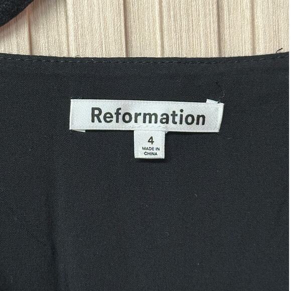 Reformation Aspen 100% Linen Sleeveless Vest Top with Back Belt Size 4 - Picture 3 of 6